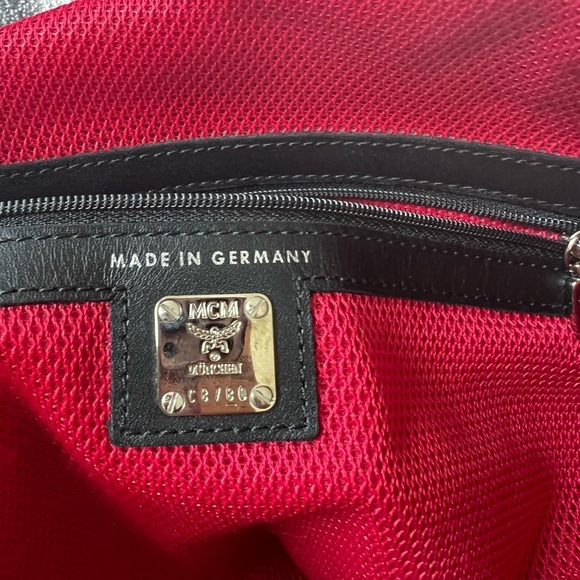 MCM lion tote / LIMITED EDITION - Picture 9 of 12